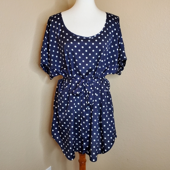 Modcloth Medium Format Memory Tunic in Navy Dots - Picture 2 of 8